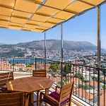 The Panoramic View Penthouse Apartment Sweet Petite