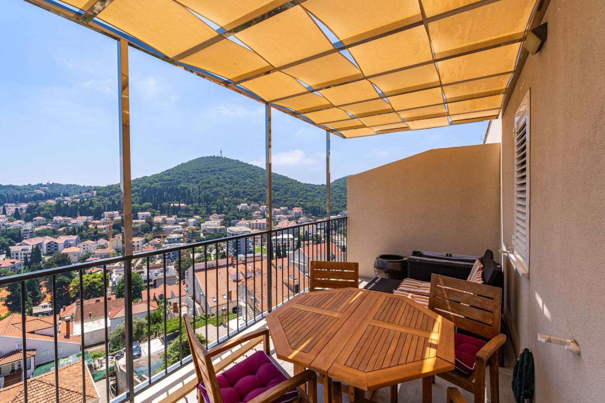 The Panoramic View Penthouse Sweet Petite Apartman