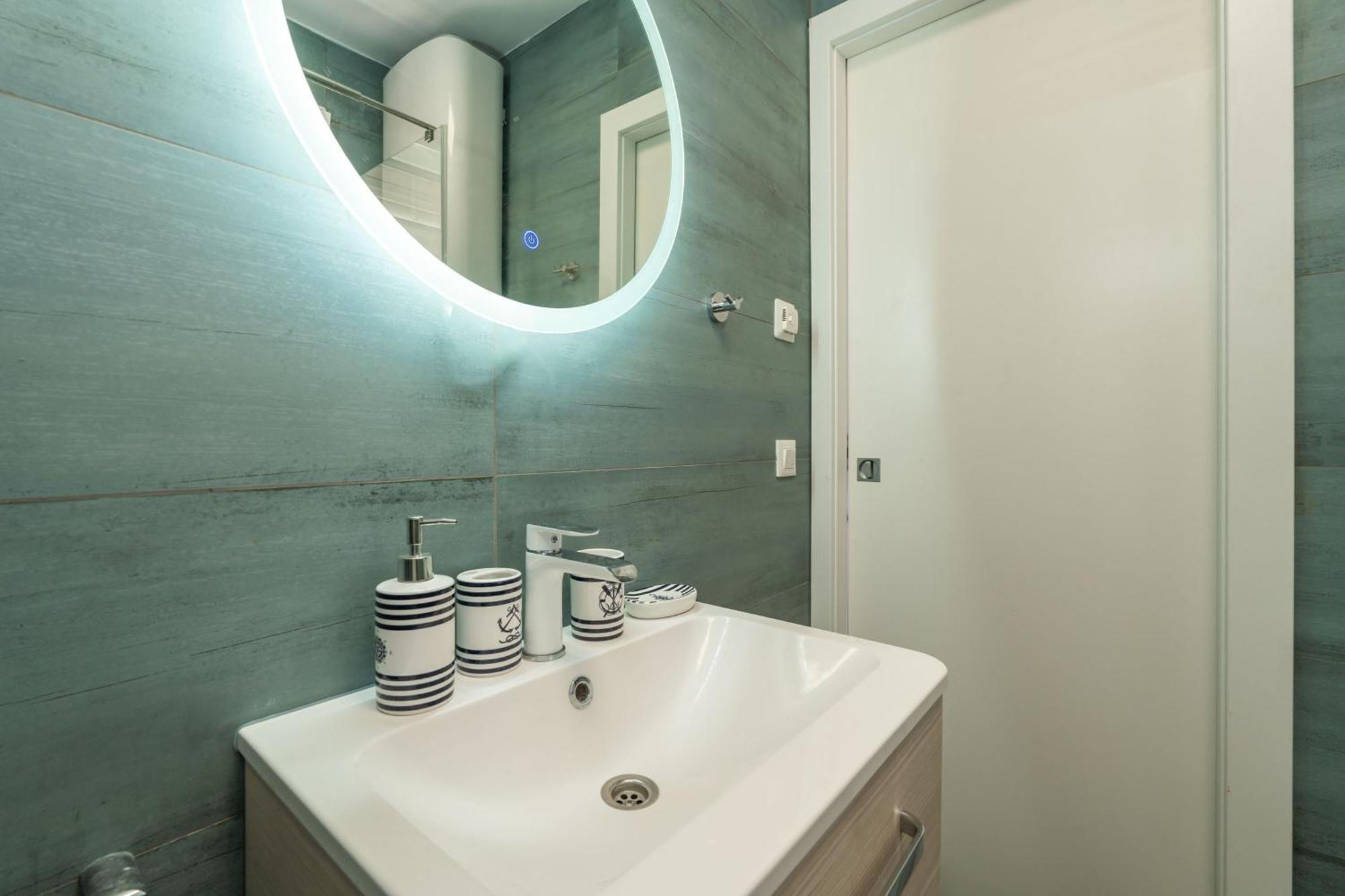 Apartman The Panoramic View Penthouse Sweet Petite *